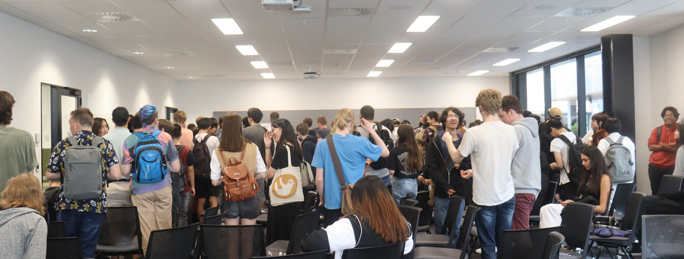 New Students and their first experience at MDS